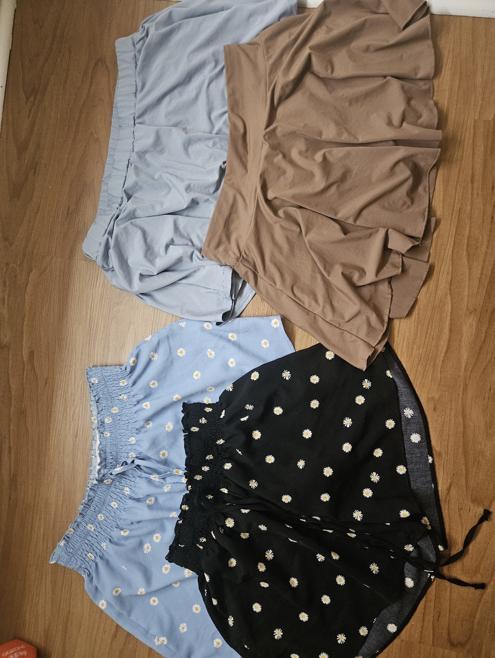 SHEIN Light Blue, Brown, Black Floral & Daisy Short Skirts